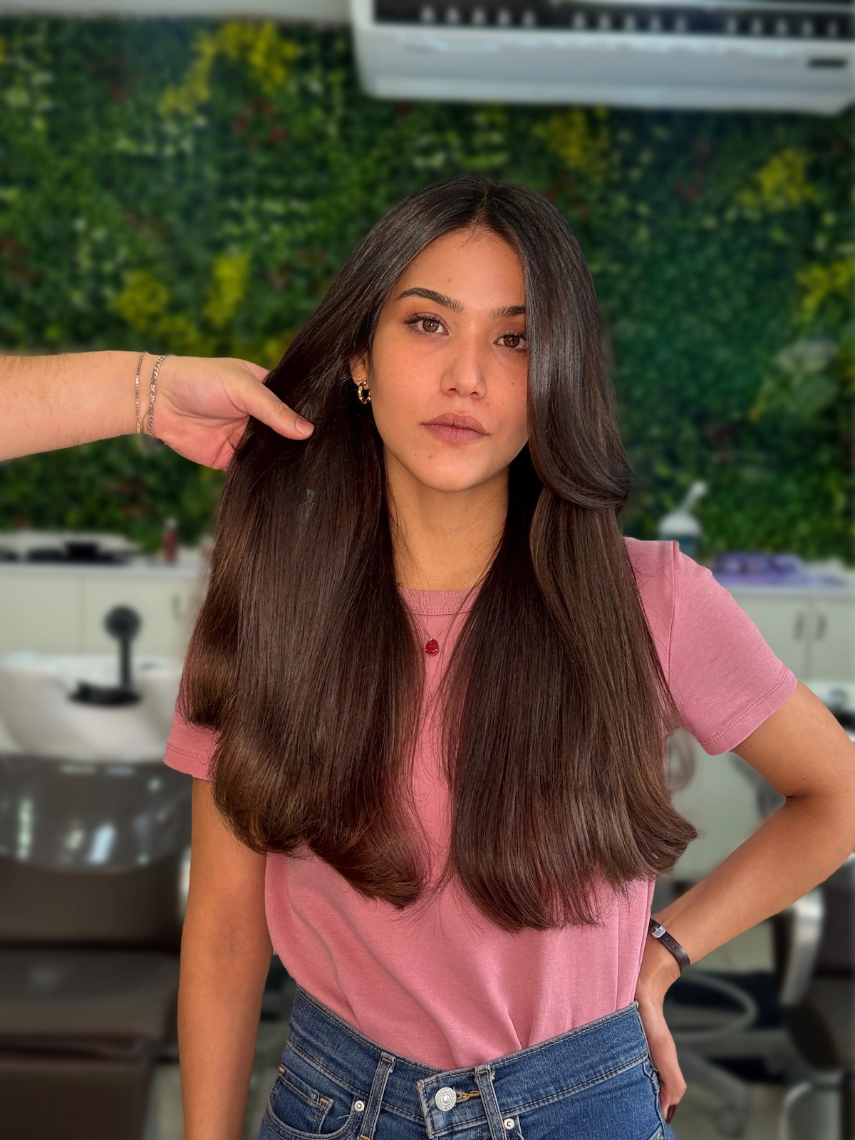 Cabelo longo após transformação com Mega Hair